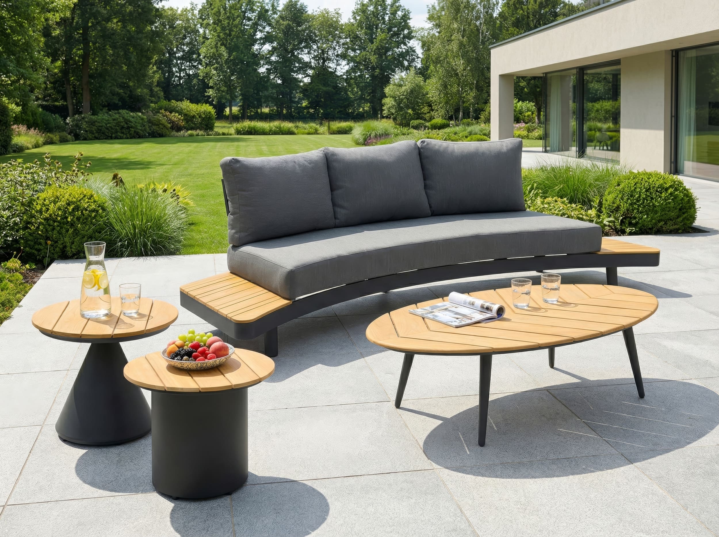 Couchtisch  "Puerto" rund  teak