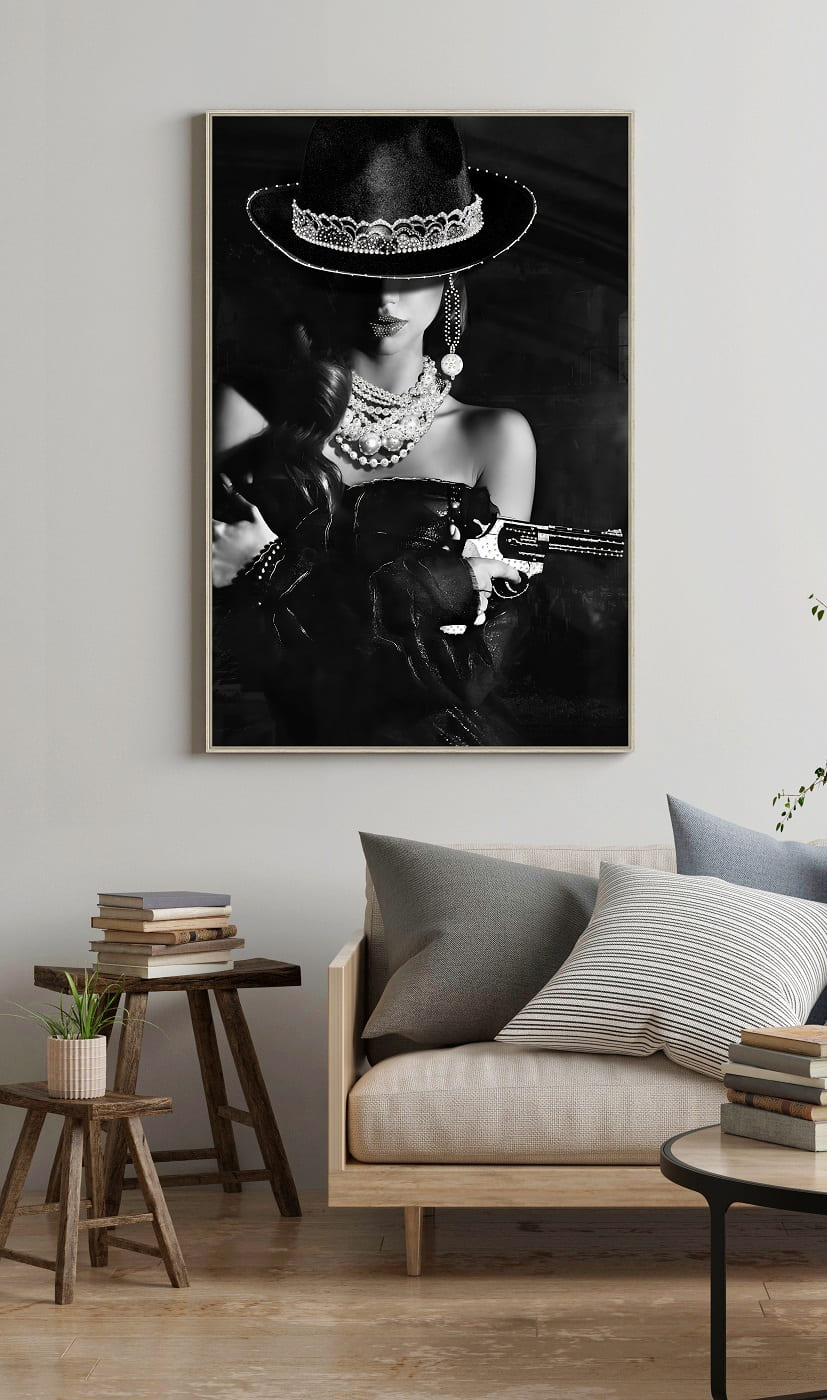 Wandbild Frame Lady with a gun 80x120cm